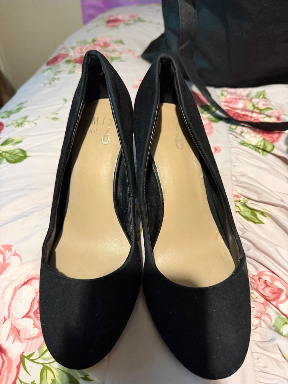 DSW Black Women's Suede-Look Pumps